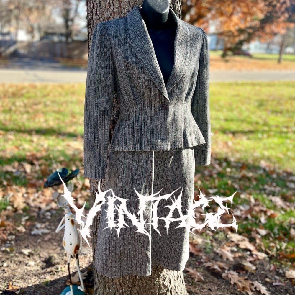 Vintage Japanese Wool Puff shoulder business dress suit XS 70s 80s Edwardian